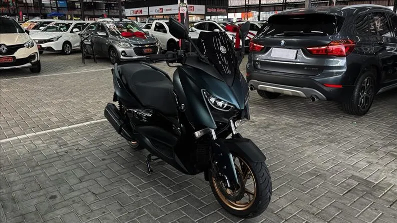 YAMAHA XMAX ABS